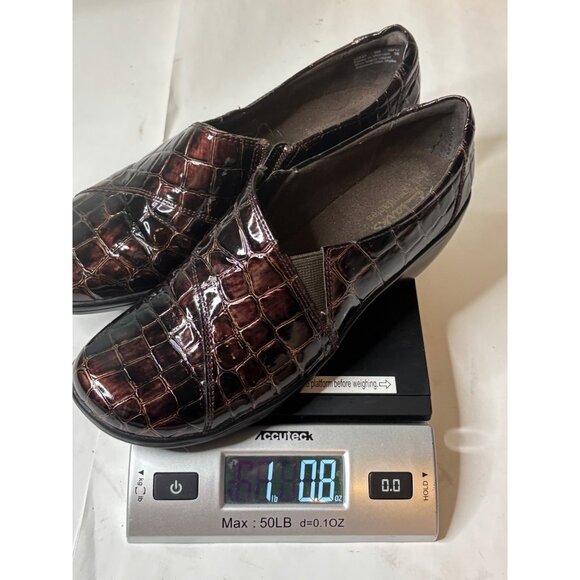 Clarks Bendables Croc Embossed Slip On Loafers Brown Sz 6 Patent Leather Look - Picture 11 of 11